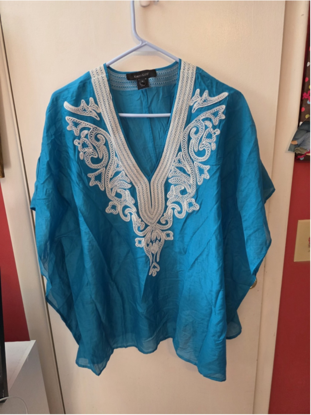 Karen Kane sz 1X Blue short sleeve boho embroidered Kaftan Style Top